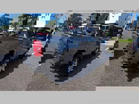 Used 2022 Chevrolet Colorado LT w/ Fleet Safety Package image 31