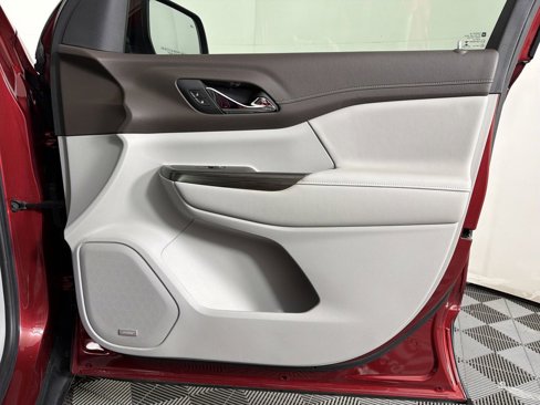 Used 2019 GMC Acadia SLT image 12