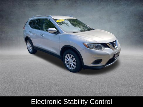 Used 2016 Nissan Rogue S w/ Appearance Package image 9