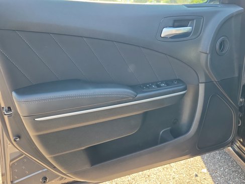 Used 2022 Dodge Charger SXT image 18
