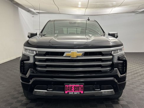 Certified 2024 Chevrolet Silverado 1500 High Country w/ Z71 Off-Road Package image 9