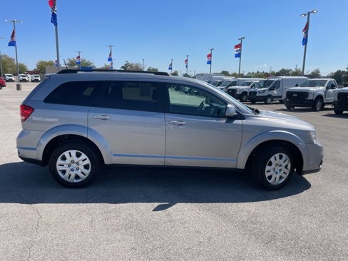 Used 2019 Dodge Journey SE w/ Connectivity Group image 12