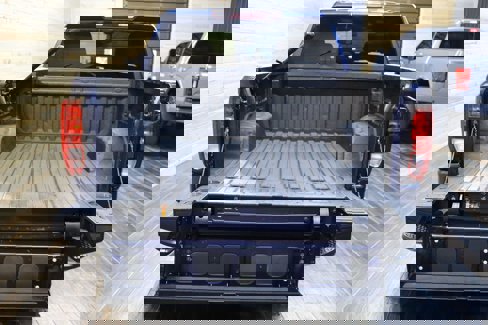 Used 2022 GMC Sierra 1500 SLE image 32