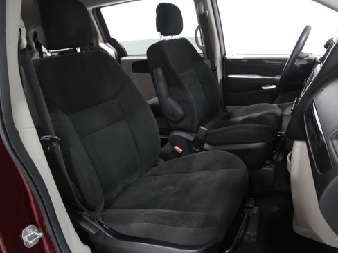 Used 2018 Dodge Grand Caravan SE image 15