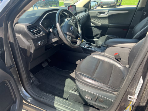 Used 2020 Ford Escape SEL image 9