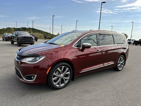 Used 2019 Chrysler Pacifica Limited w/ Tire & Wheel Group image 8