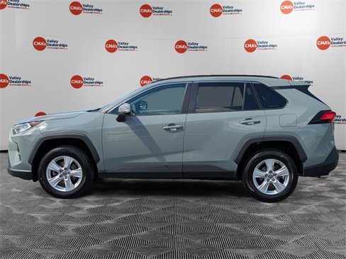 Used 2021 Toyota RAV4 XLE image 8