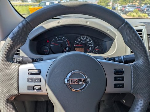 Used 2016 Nissan Frontier SV image 28