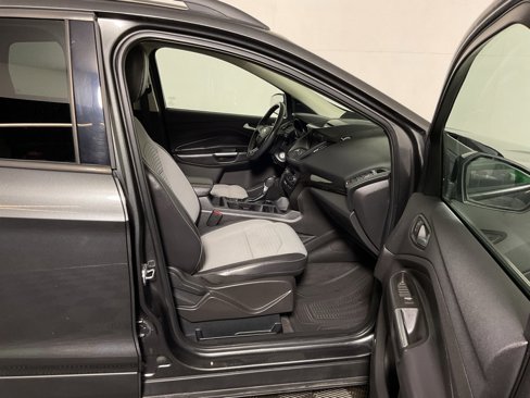 Used 2017 Ford Escape SE w/ Equipment Group 201A image 34