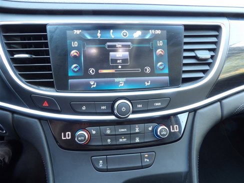 Used 2017 Buick LaCrosse Essence image 16