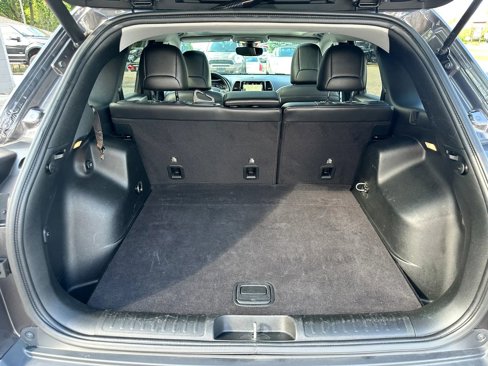 Used 2019 Jeep Cherokee Limited w/ Trailer Tow Group image 25