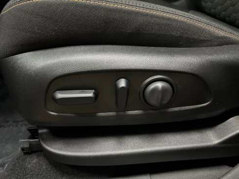 Used 2021 Chevrolet Equinox LT image 31