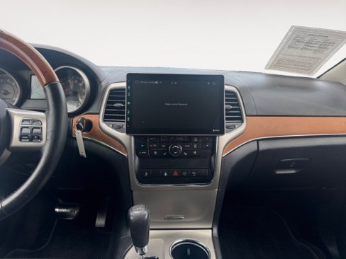Used 2012 Jeep Grand Cherokee Overland image 8