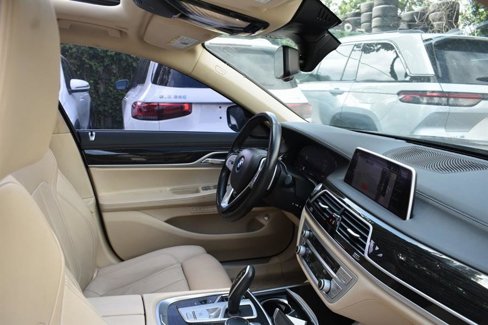 Used 2020 BMW 740i xDrive w/ Cold Weather Package image 20