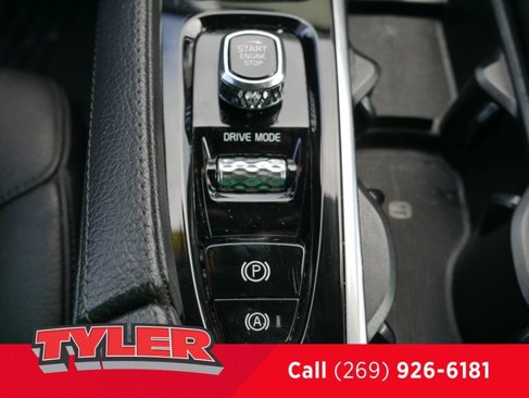 Used 2018 Volvo XC90 T6 Momentum w/ Convenience Package image 32
