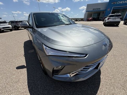 New 2025 Buick Envista Preferred image 14