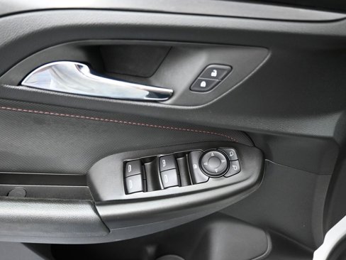 Used 2023 Chevrolet TrailBlazer RS image 13