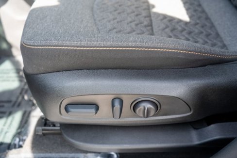 Used 2023 Chevrolet Equinox LT w/ LPO, Floor Liner Package image 18