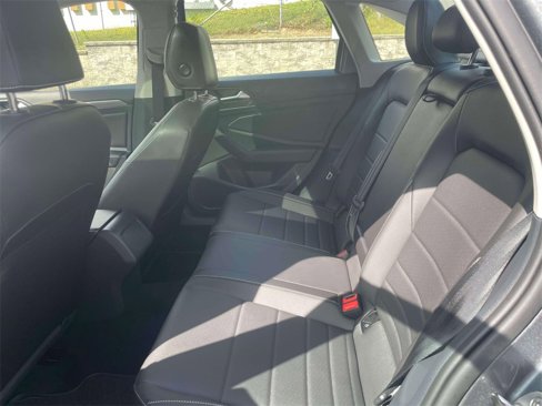 Used 2023 Volkswagen Jetta SE image 11