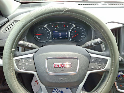 Certified 2022 GMC Terrain SLE w/ Driver Convenience Package image 18