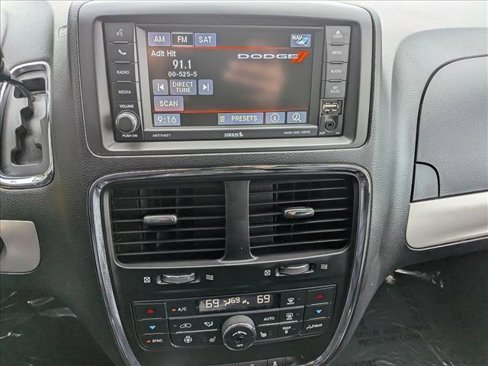 Used 2020 Dodge Grand Caravan GT image 14