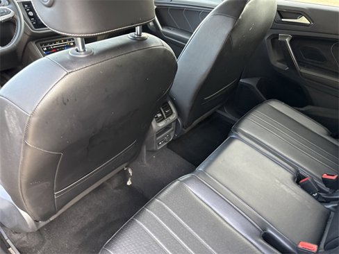 Used 2022 Volkswagen Tiguan SE image 12