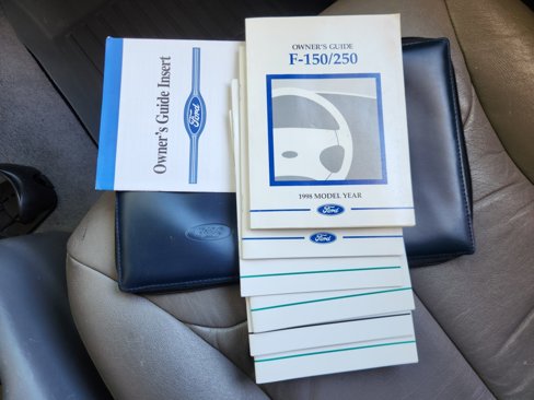 Used 1998 Ford F150 Lariat image 12
