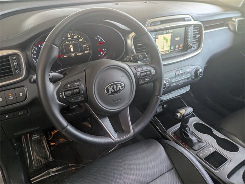 Used 2017 Kia Sorento SX image 13