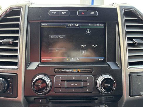 Used 2015 Ford F150 Platinum w/ Equipment Group 701A Luxury image 21