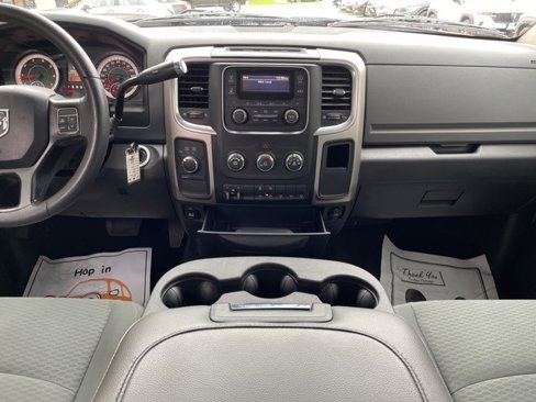 Used 2018 RAM 2500 SLT image 11