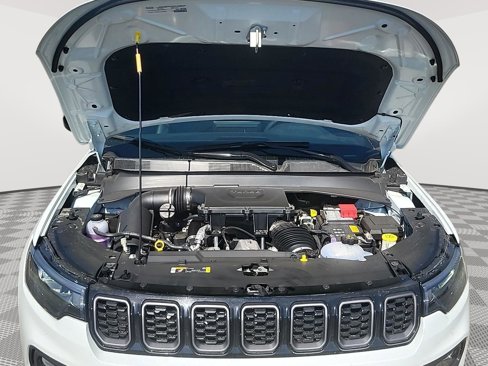 New 2025 Jeep Compass Latitude w/ Altitude Special Edition image 25