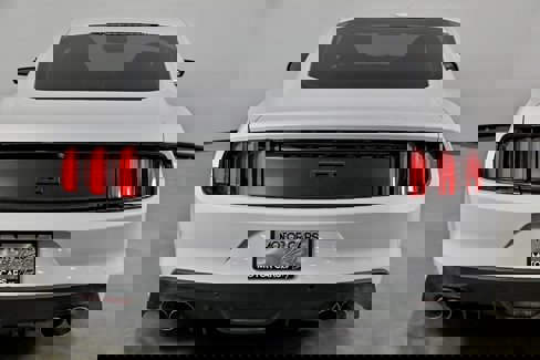 Used 2017 Ford Mustang GT Premium w/ GT Performance Package image 11