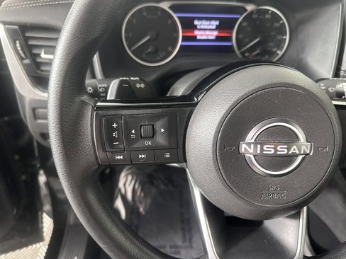 Used 2022 Nissan Rogue SV image 24