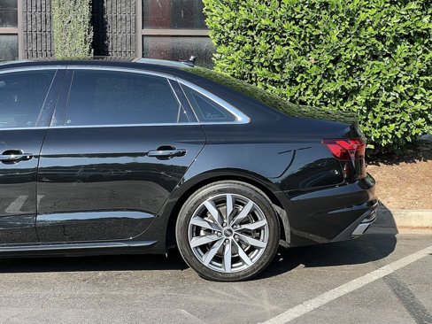 Used 2021 Audi A4 2.0T Premium Plus w/ Premium Plus Package image 11