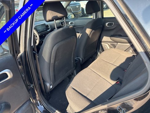 Used 2021 Hyundai Venue SE image 7