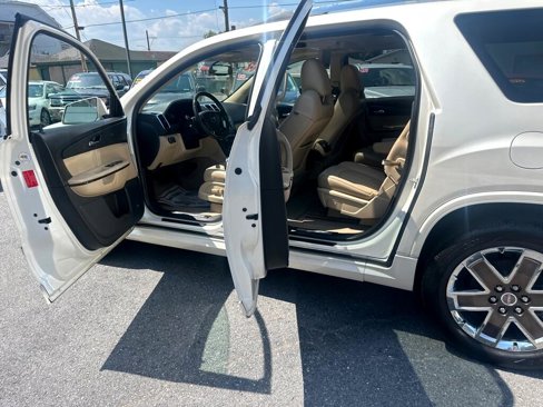 Used 2012 GMC Acadia Denali image 12