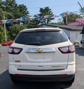 Used 2015 Chevrolet Traverse LT image 6