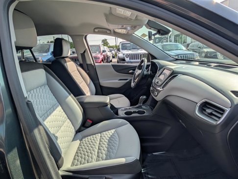 Used 2020 Chevrolet Equinox LT image 10