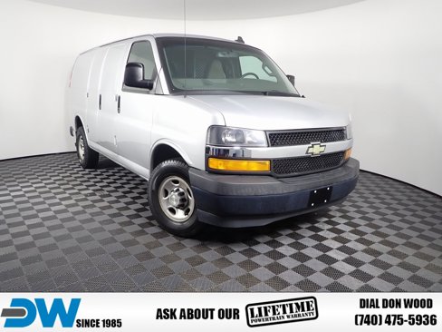 Used 2018 Chevrolet Express 2500 image 1