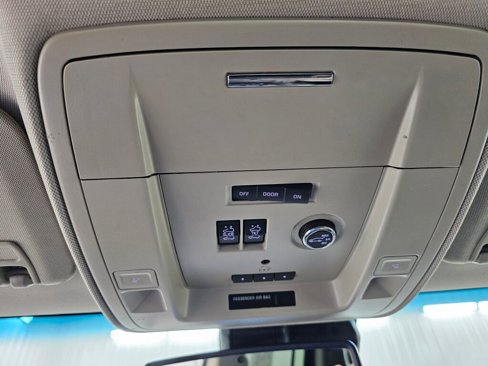 Used 2015 Chevrolet Suburban LTZ image 21
