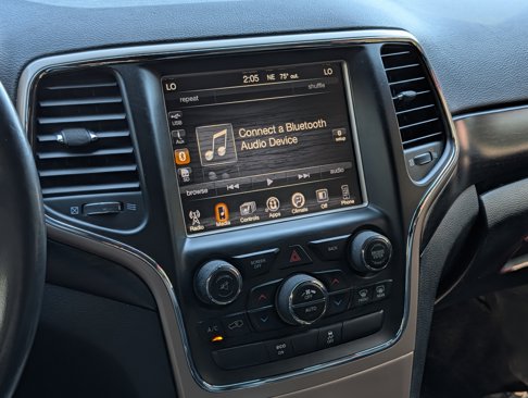 Used 2015 Jeep Grand Cherokee Altitude image 17