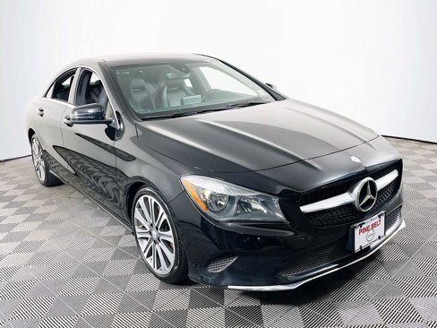 Used 2018 Mercedes-Benz CLA 250 4MATIC image 3