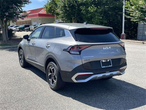Certified 2023 Kia Sportage LX image 7