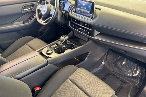 Used 2024 Nissan Rogue SV image 19