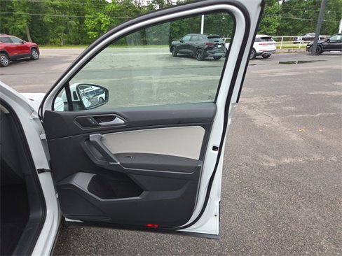 Used 2020 Volkswagen Tiguan S w/ 3rd Row Seat Package image 16