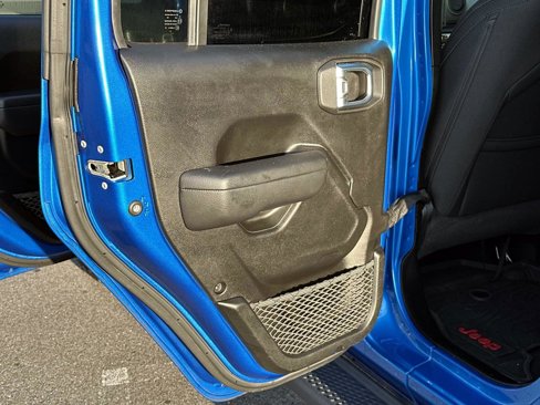 Used 2022 Jeep Wrangler Unlimited Sport image 12