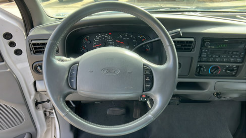 Used 2002 Ford Excursion XLT image 29