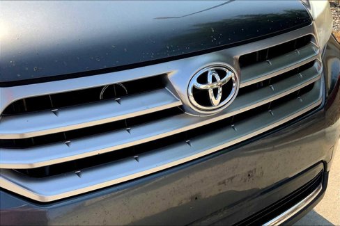 Used 2012 Toyota Highlander Limited image 31