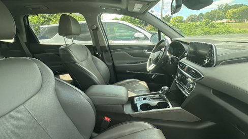 Used 2019 Hyundai Santa Fe AWD image 10