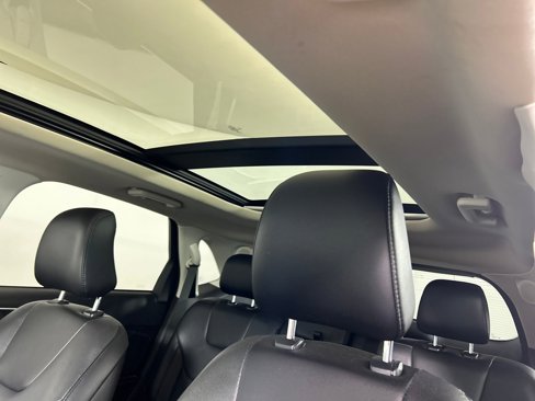 Used 2022 Ford Edge Titanium w/ Equipment Group 301A image 12
